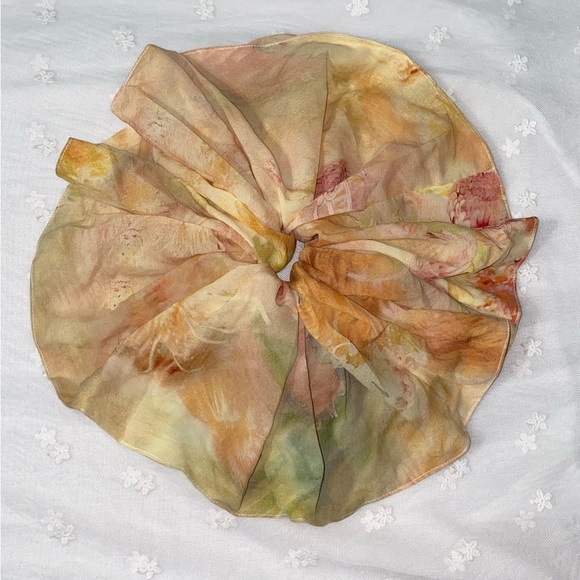 Add in bundle for total $15！Handmade Unique Hair Scrunchie Floral Pattern XL - Picture 2 of 7